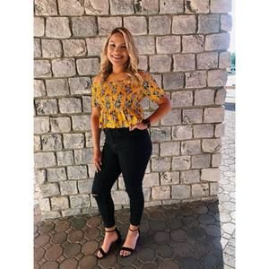 Meet your Posher, Mia